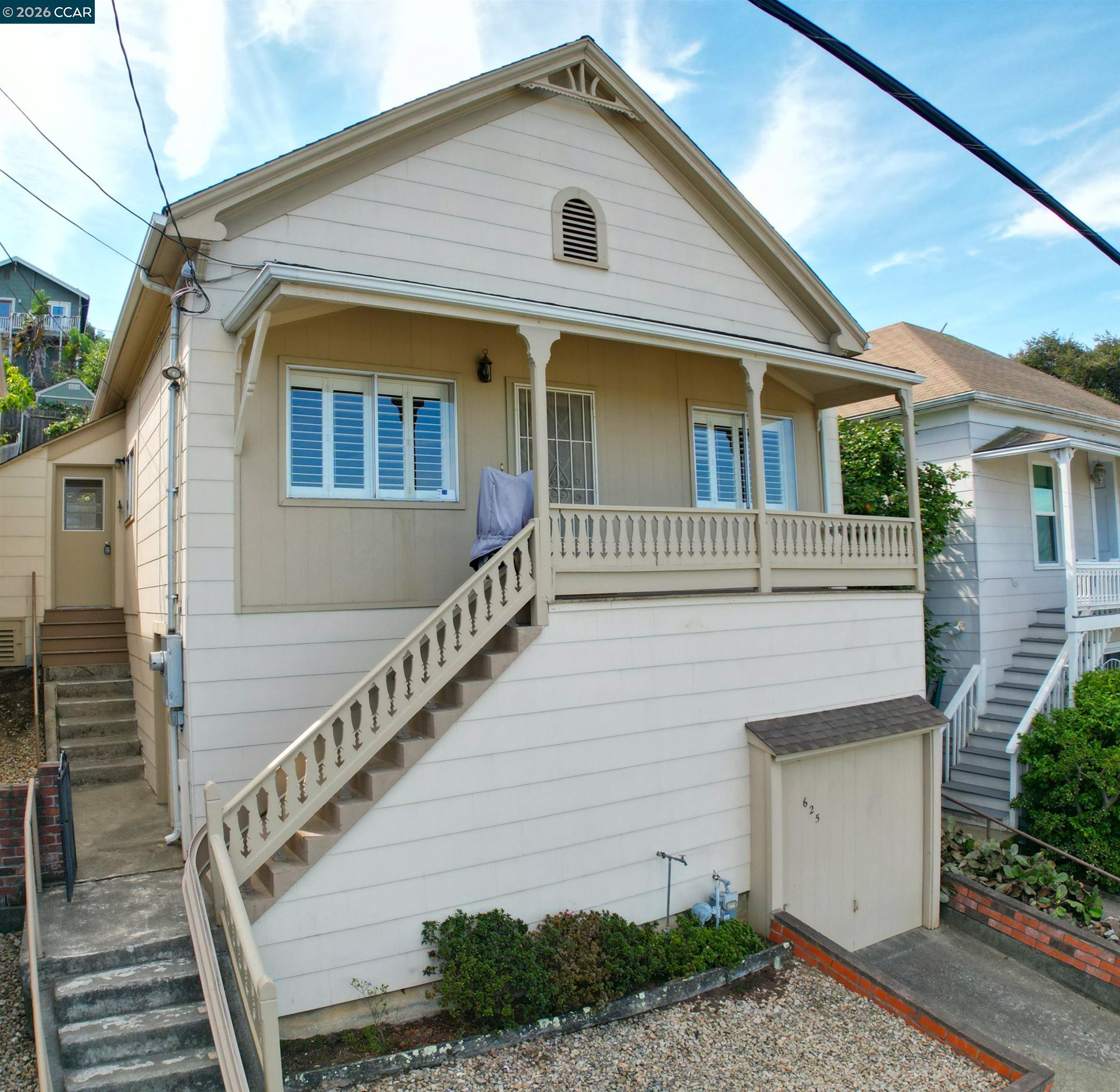 Front Image Thumbnail for CC41132530