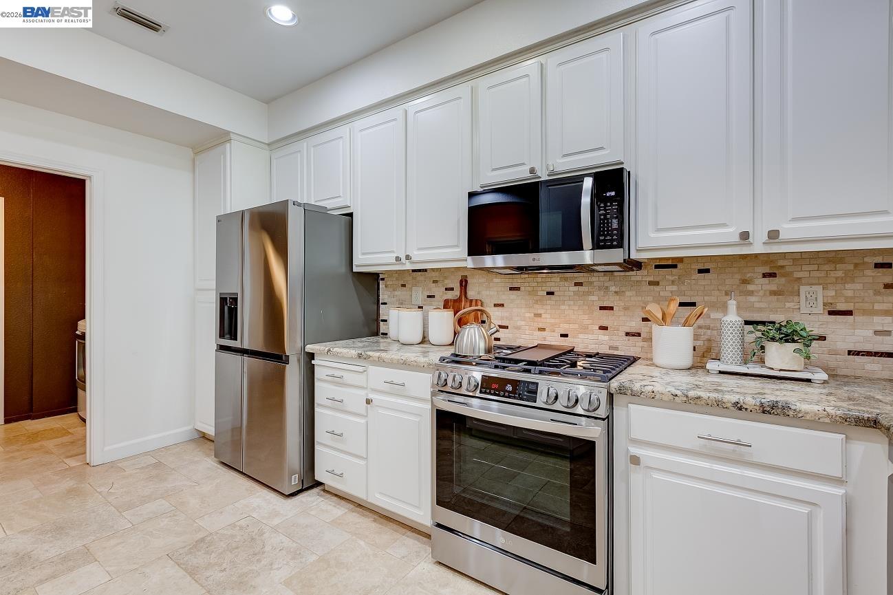 Photo #12: 41132533 Listing: Photo #12