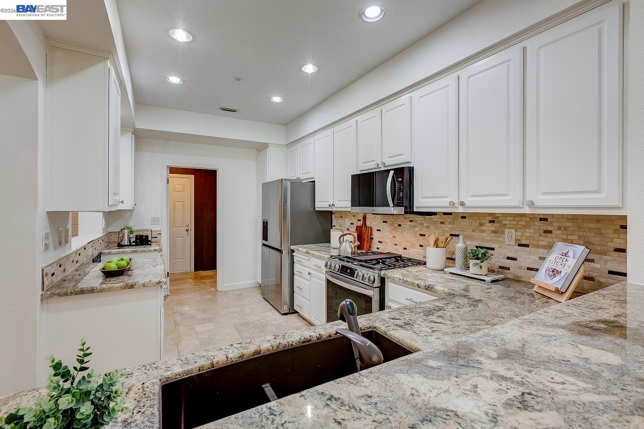 Photo #8: 41132533 Listing: Photo #8