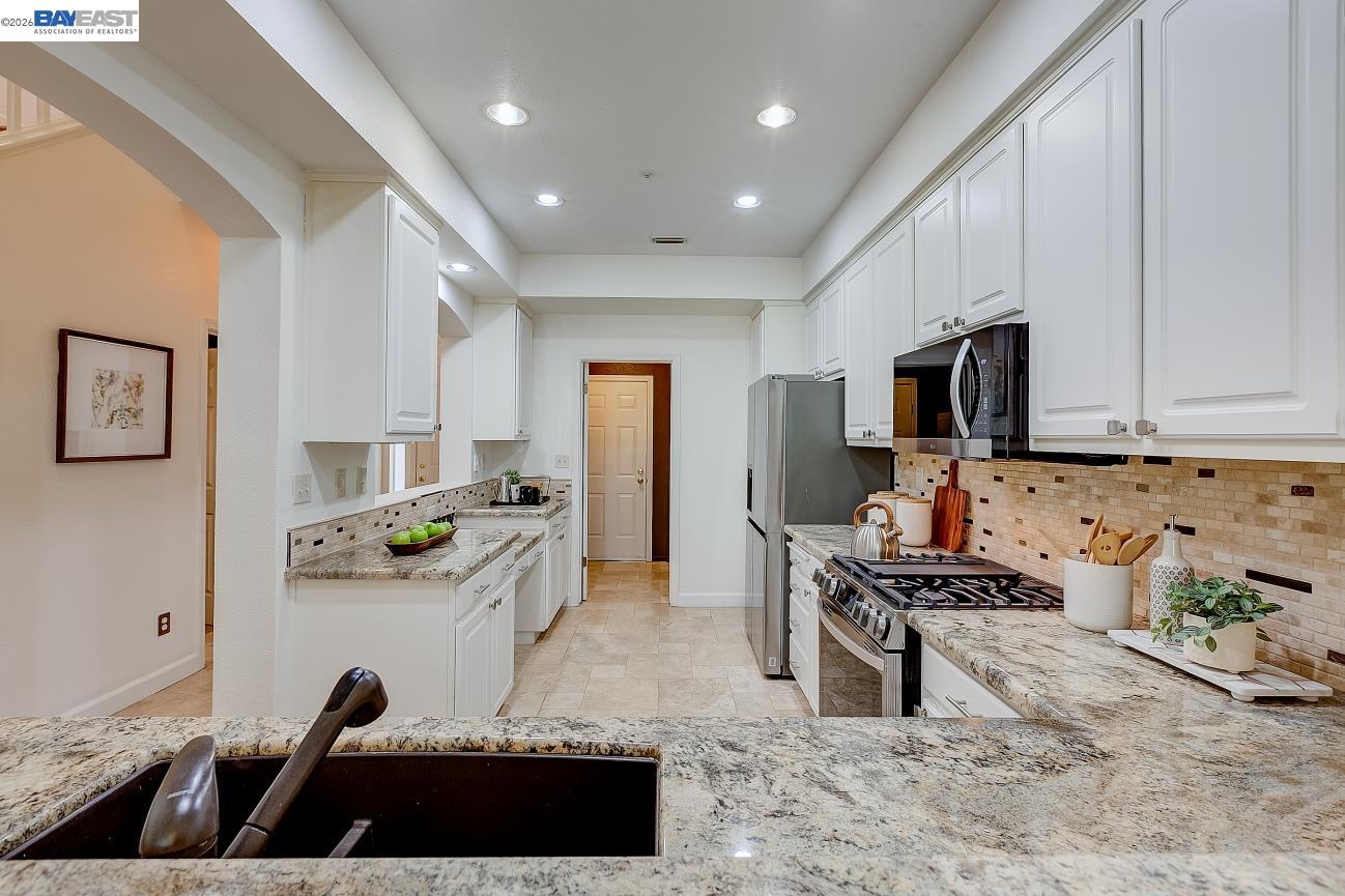 Photo #9: 41132533 Listing: Photo #9