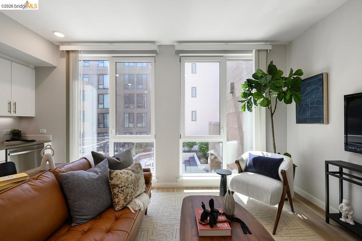 Photo #2: 41132538 Listing: Photo #2