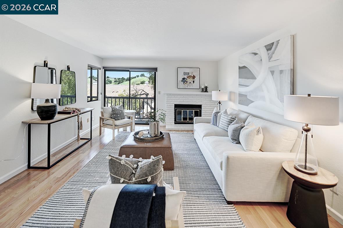 Photo #4: 41132552 Listing: Photo #4