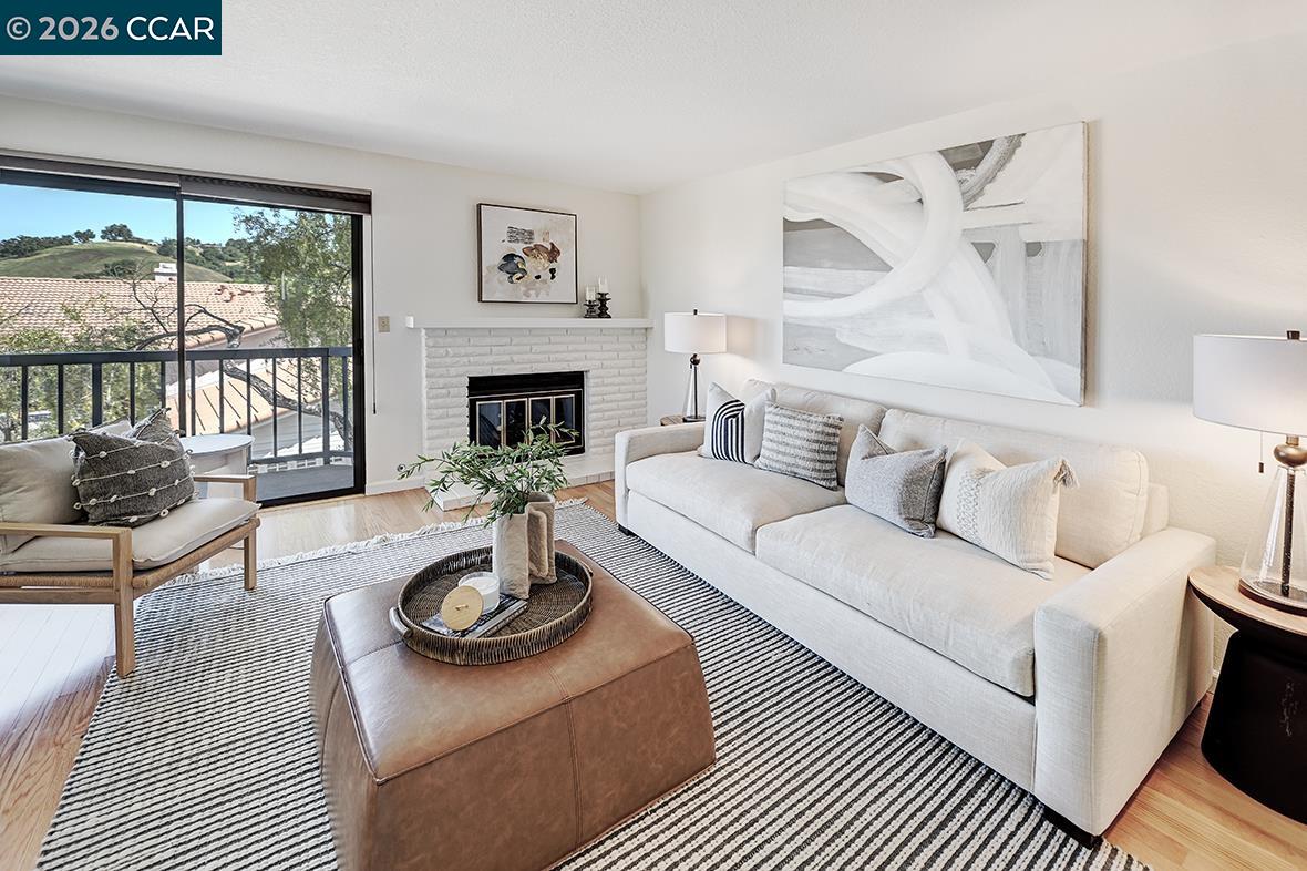 Photo #5: 41132552 Listing: Photo #5