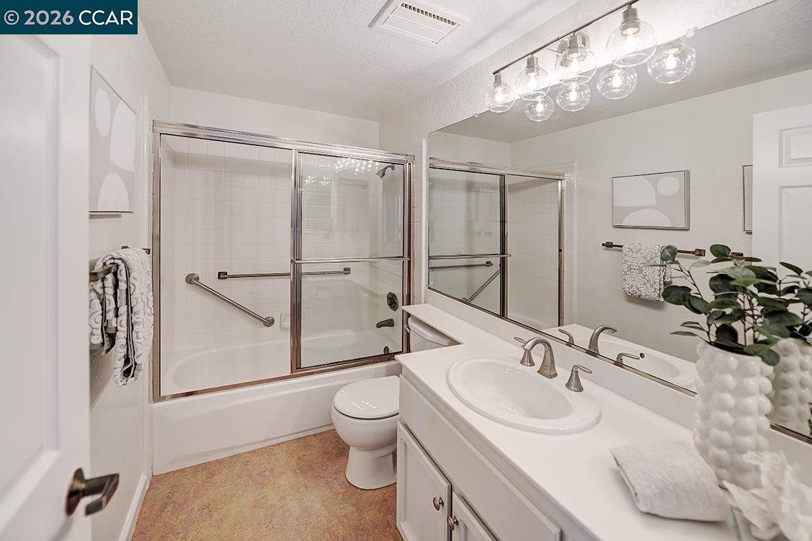 Photo #43: 41132552 Listing: Photo #43