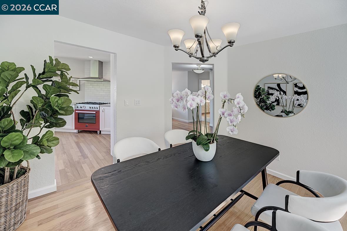 Photo #10: 41132552 Listing: Photo #10