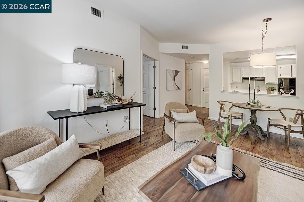 Photo #16: 41132553 Listing: Photo #16