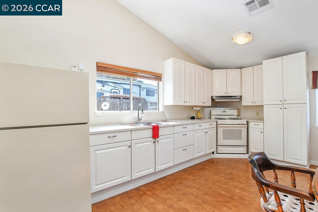 140 Raye Ave, Oakley CA 94561 — photo 15