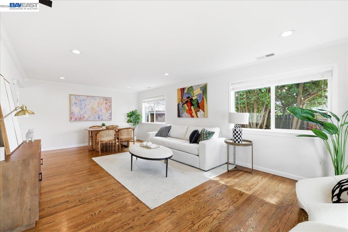 Front Image Thumbnail for BE41132558