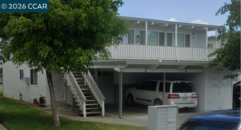 Front Image Thumbnail for CC41132577