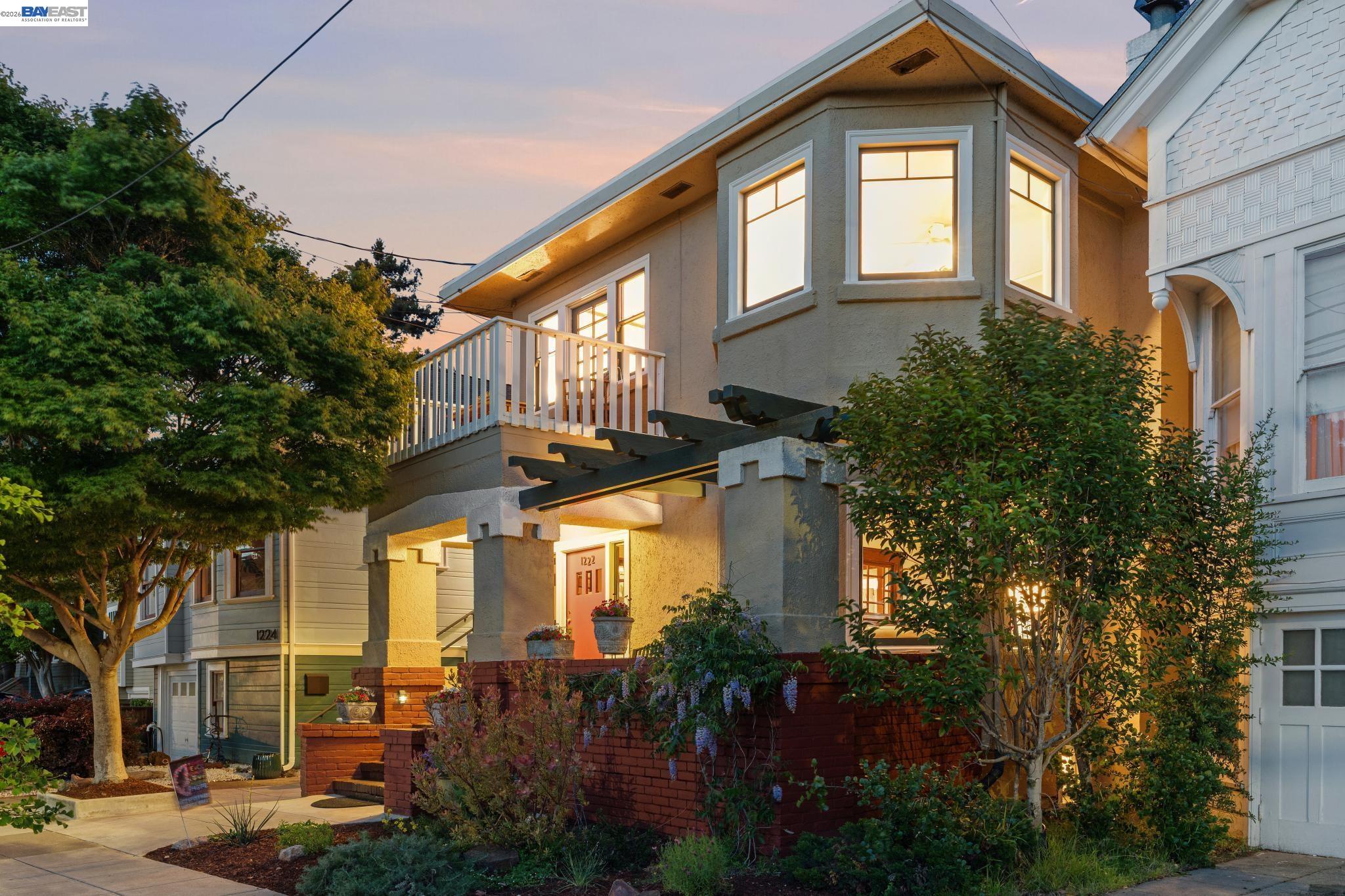 1222 Versailles Ave, Alameda