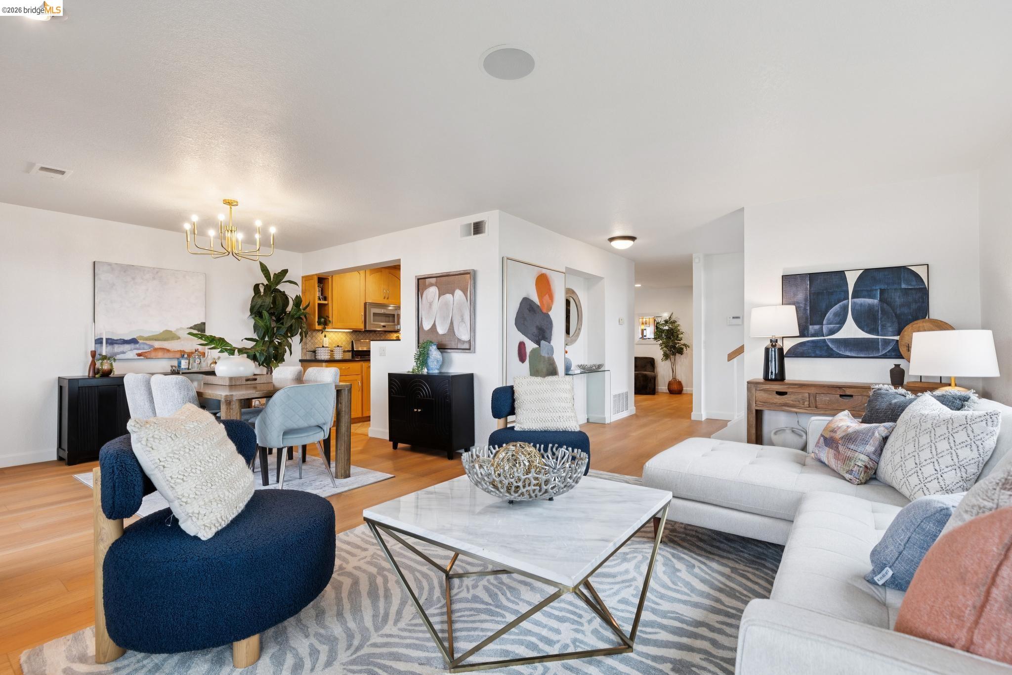 Photo #12: 41132586 Listing: Photo #12