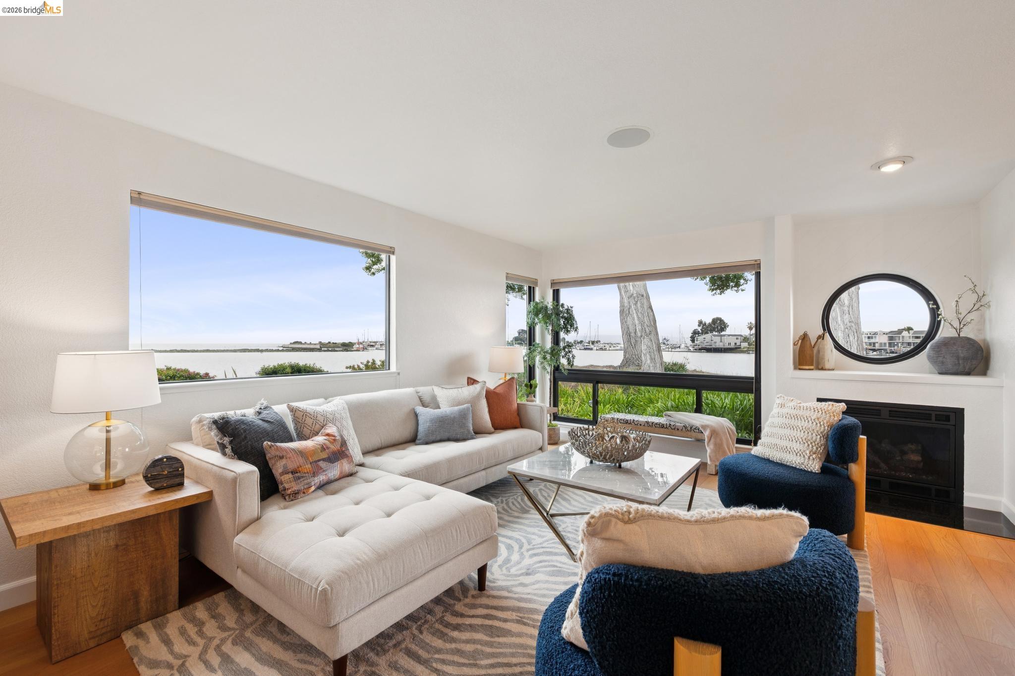 Photo #8: 41132586 Listing: Photo #8