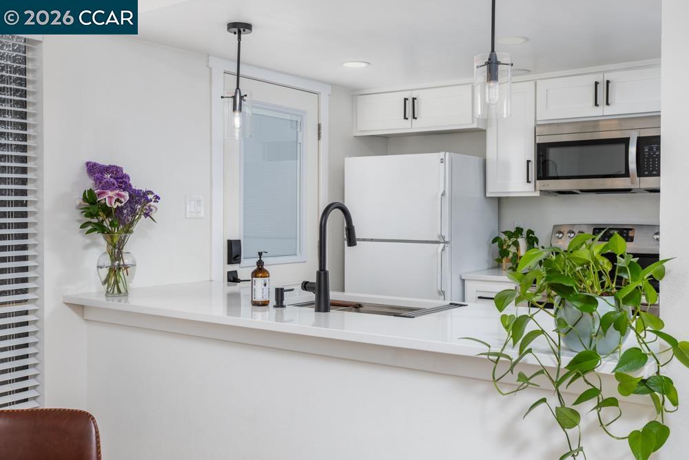 Photo #7: 41132591 Listing: Photo #7