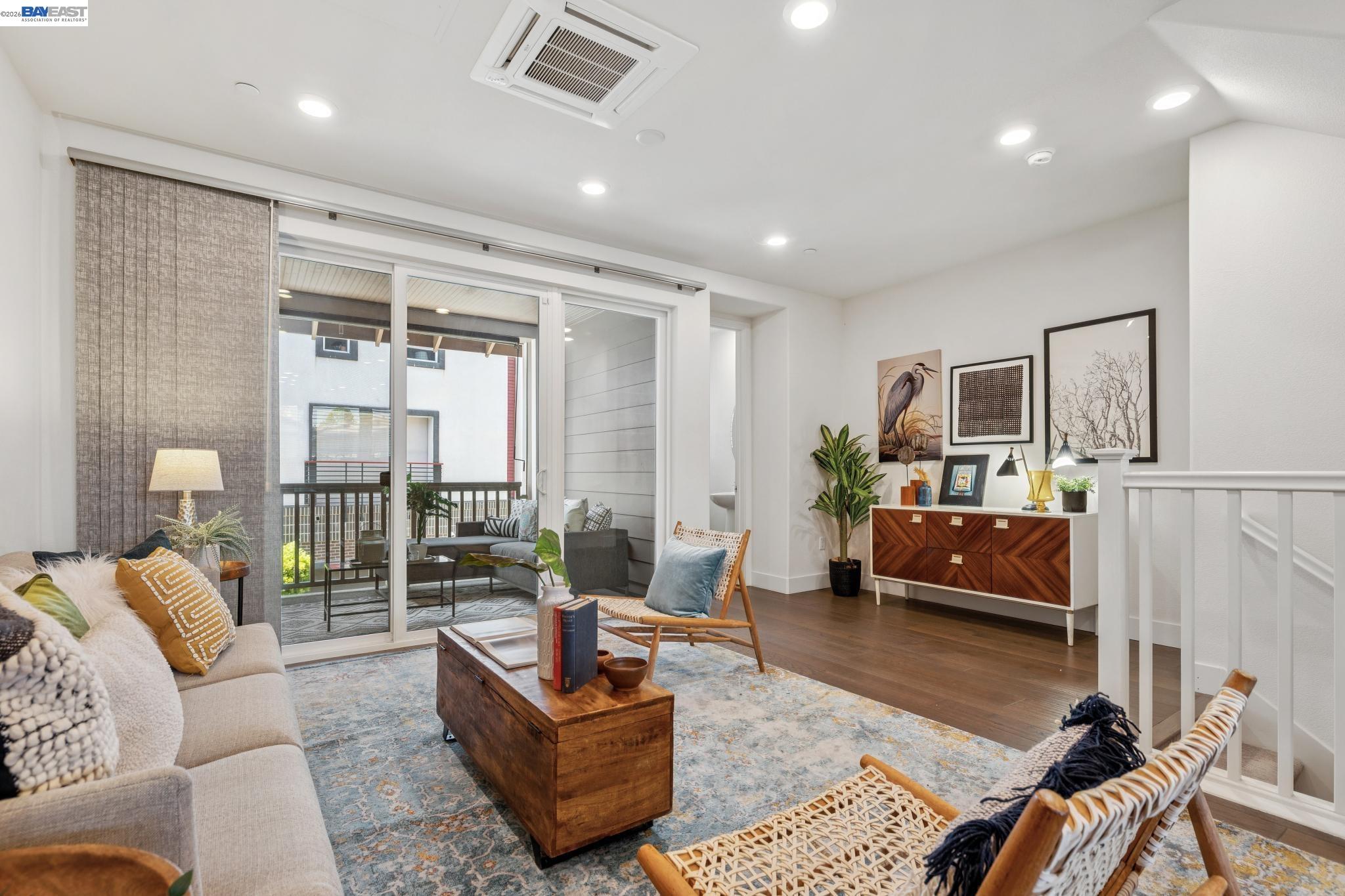 Photo #1: 41132598 Listing: Photo #1