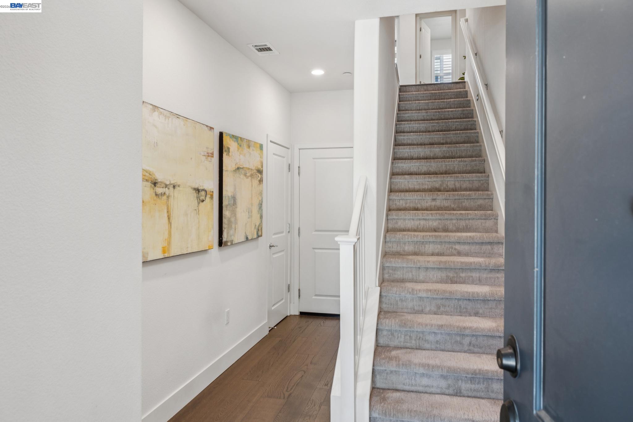 Photo #3: 41132598 Listing: Photo #3