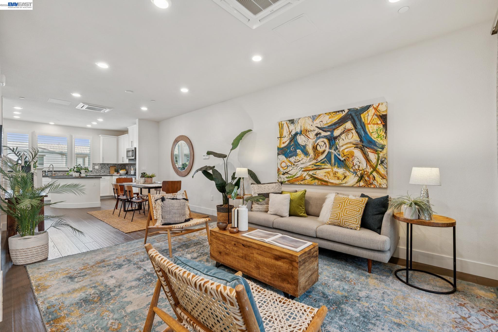 Photo #4: 41132598 Listing: Photo #4