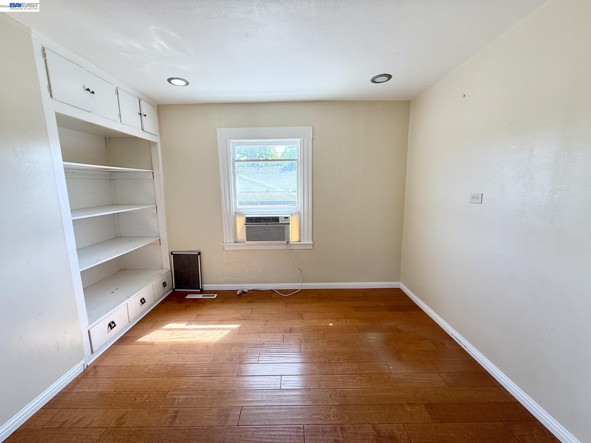 1033 Fountain St, Alameda CA 94501 — photo 10
