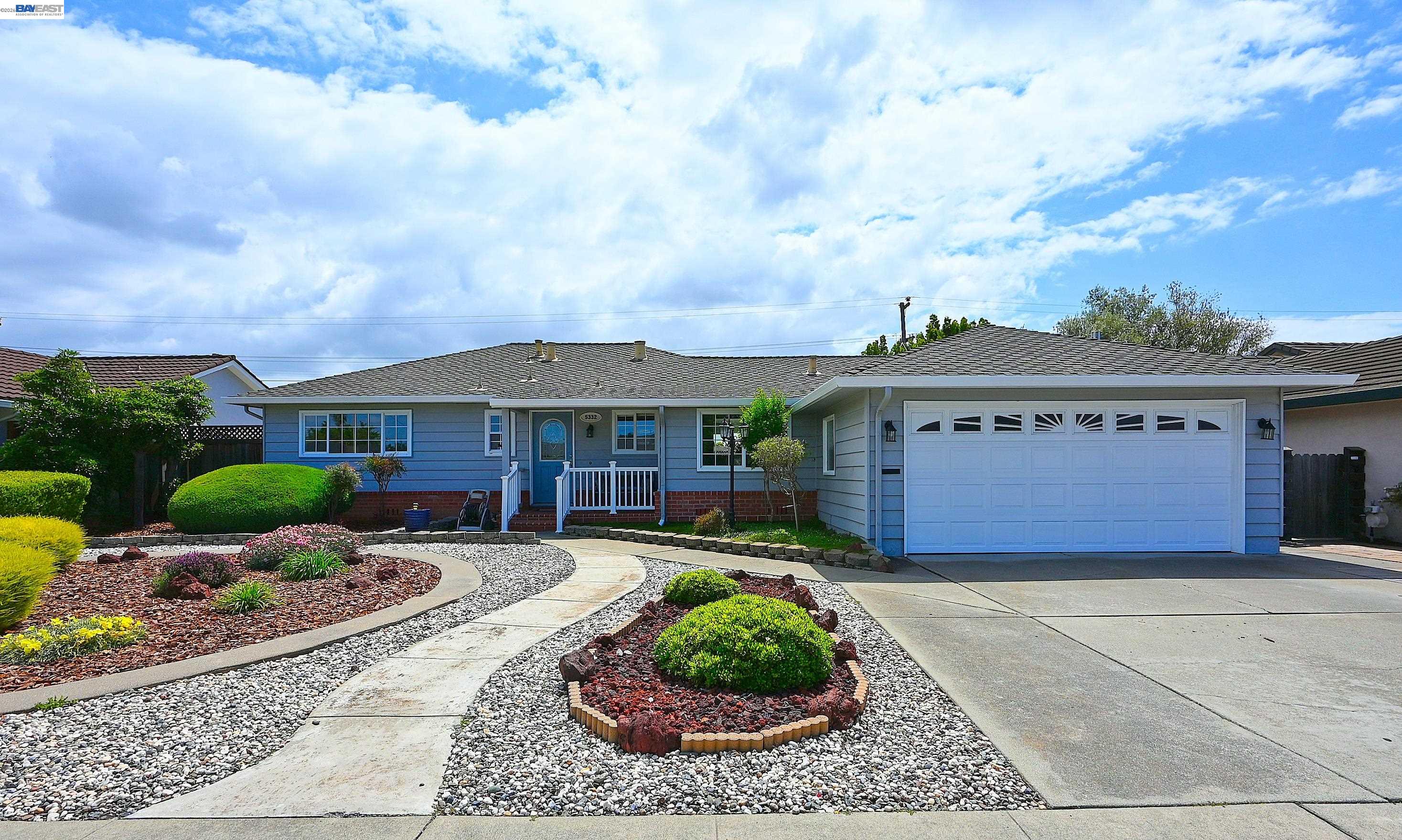 Front Image Thumbnail for BE41132605