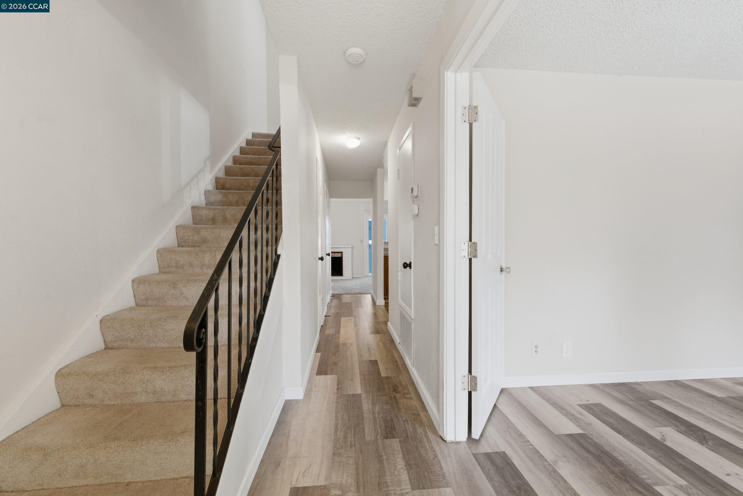 Photo #15: 41132609 Listing: Photo #15