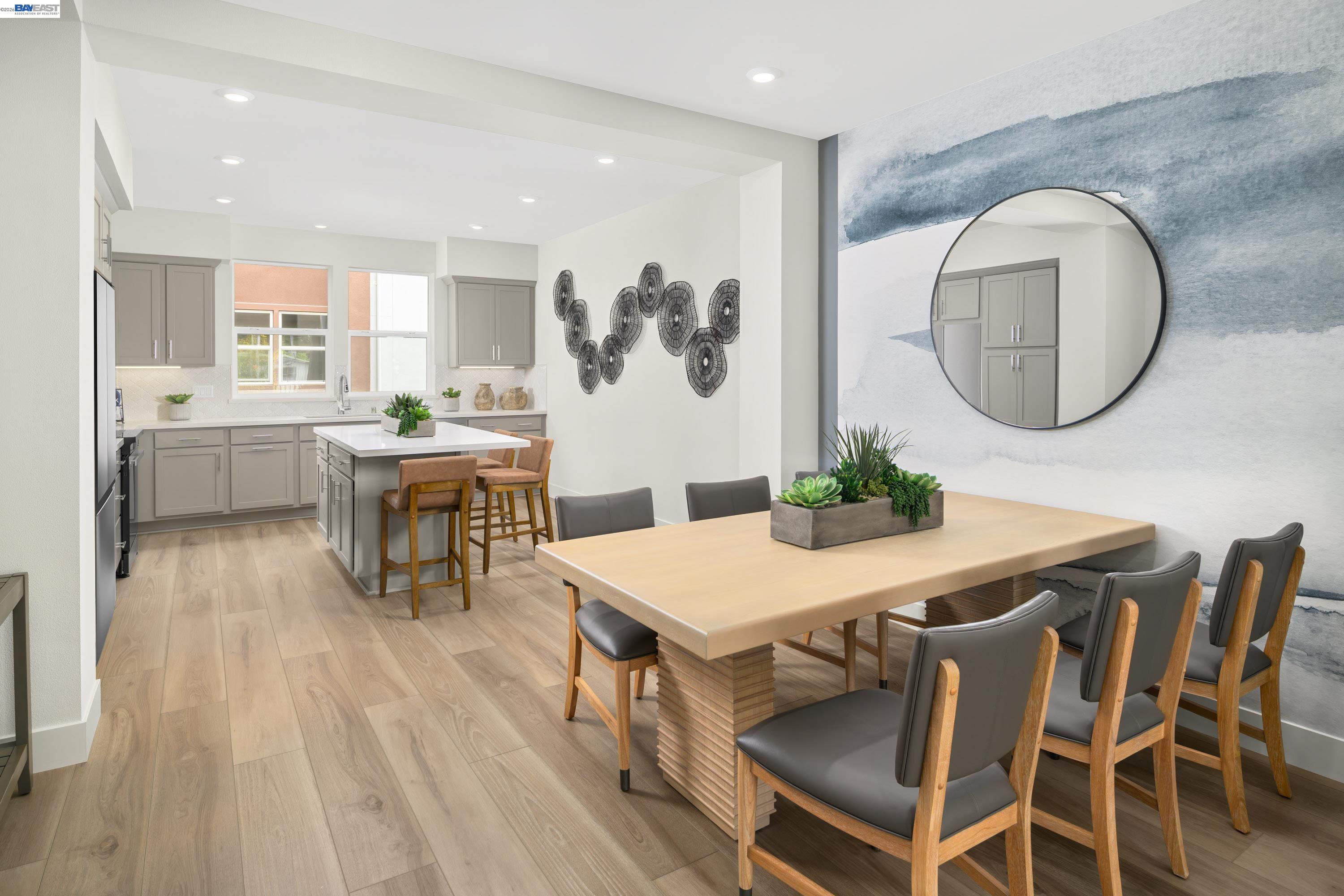 Photo #2: 41132647 Listing: Photo #2