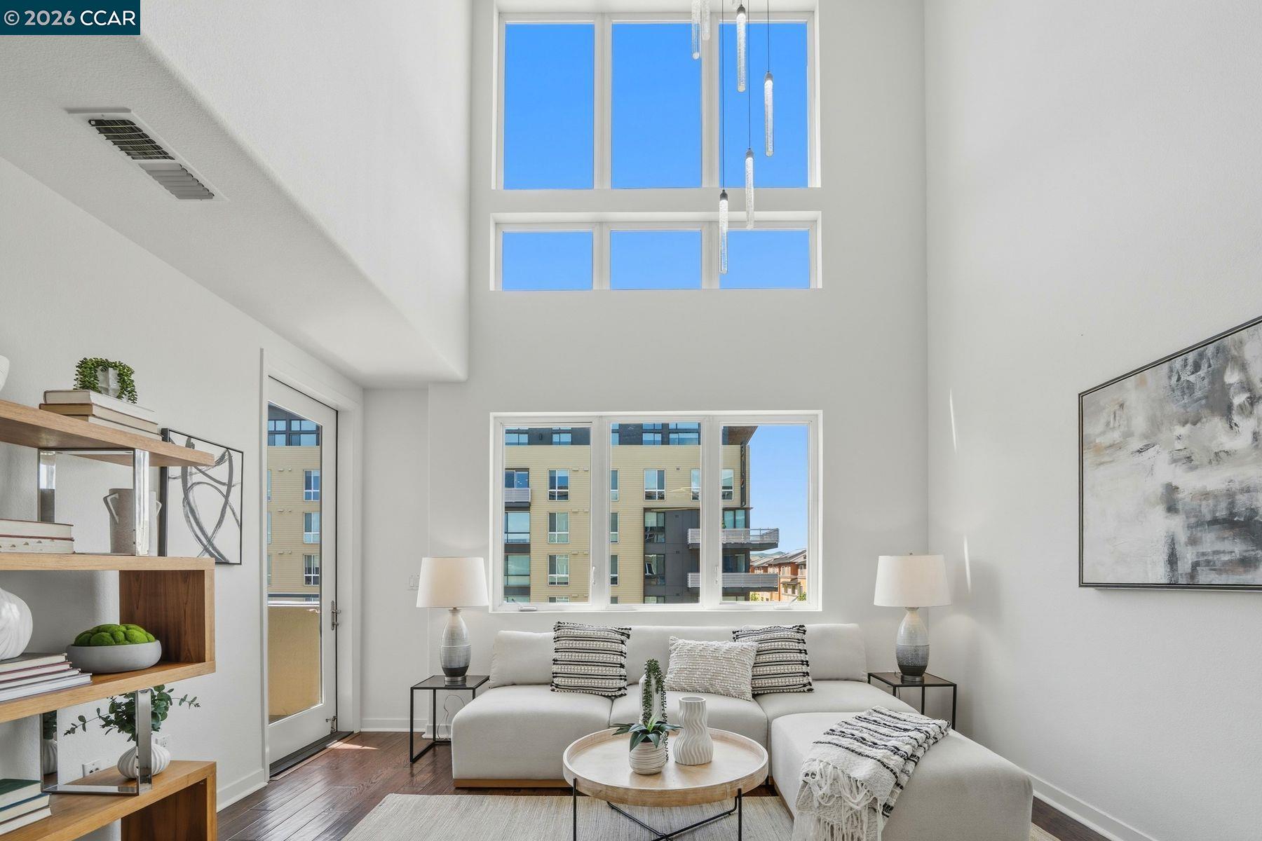 Photo #1: 41132662 Listing: Photo #1