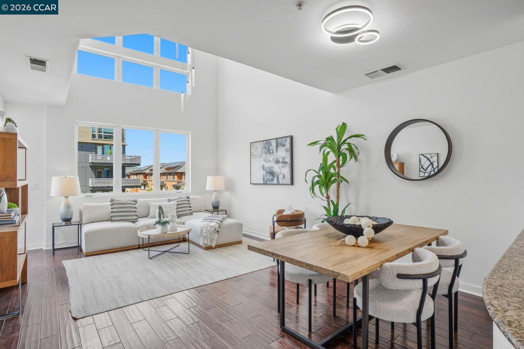 Photo #8: 41132662 Listing: Photo #8