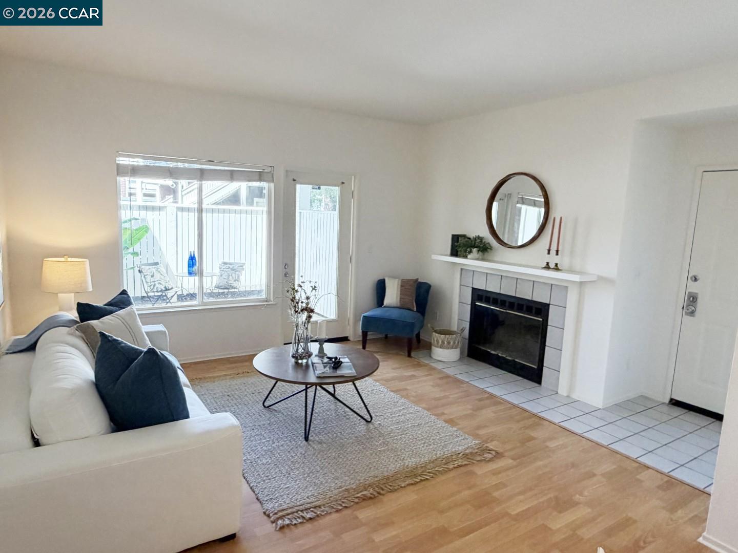 Photo #1: 41132669 Listing: Photo #1