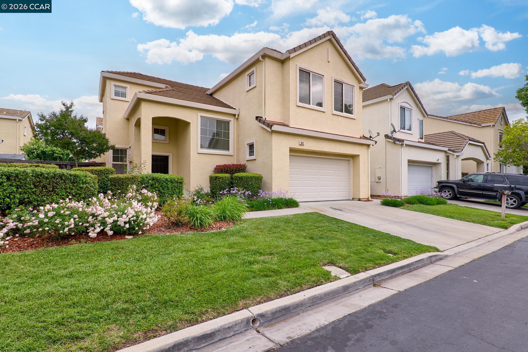 Front Image Thumbnail for CC41132672