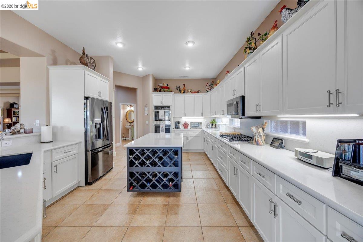 158 Rock Ridge Ln, Copperopolis CA 95228 — photo 22