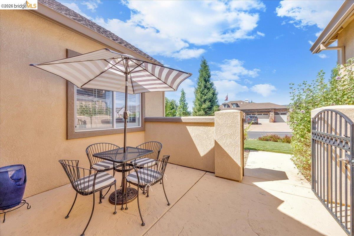 158 Rock Ridge Ln, Copperopolis CA 95228 — photo 10