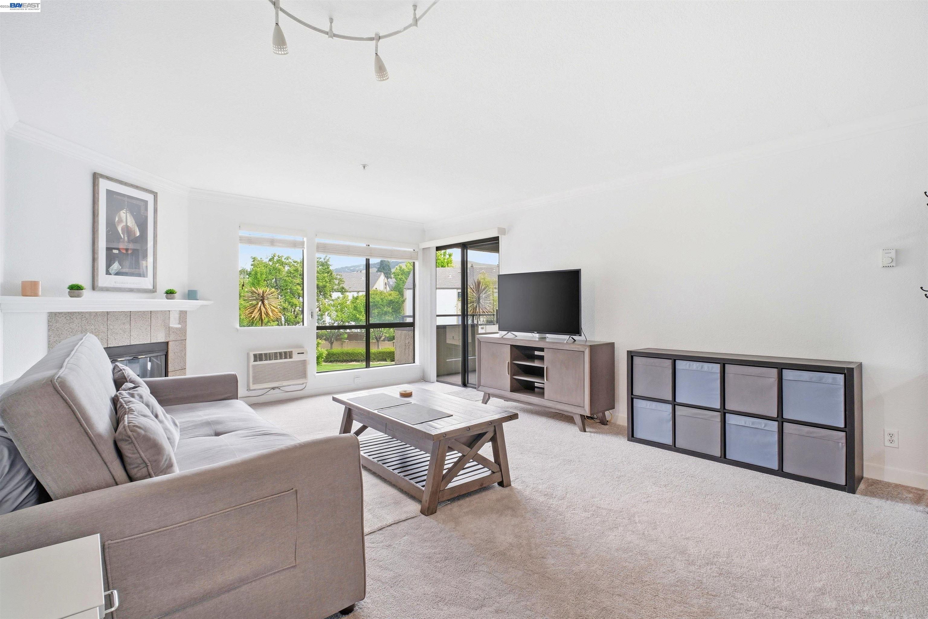 Photo #3: 41132696 Listing: Photo #3