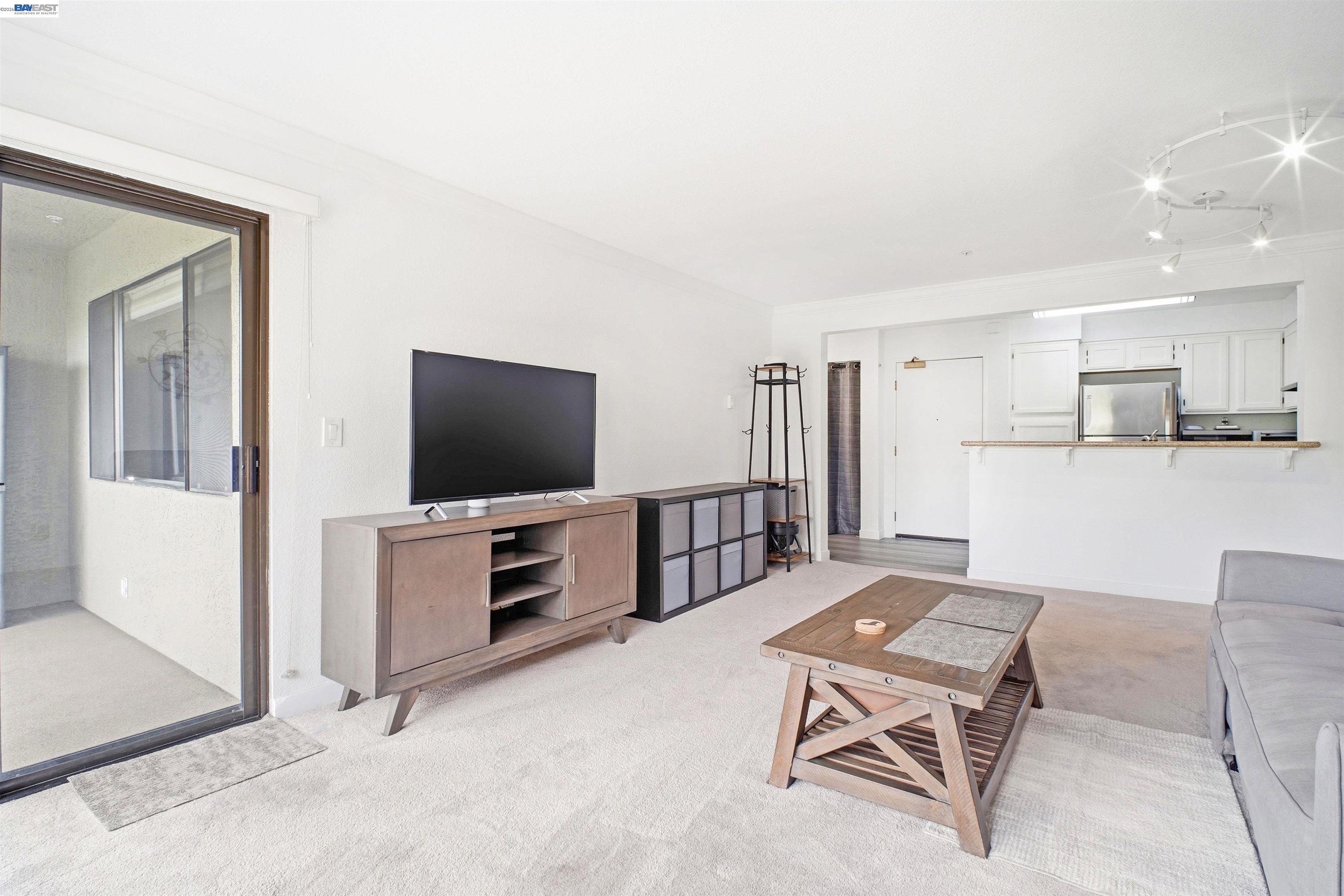 Photo #5: 41132696 Listing: Photo #5