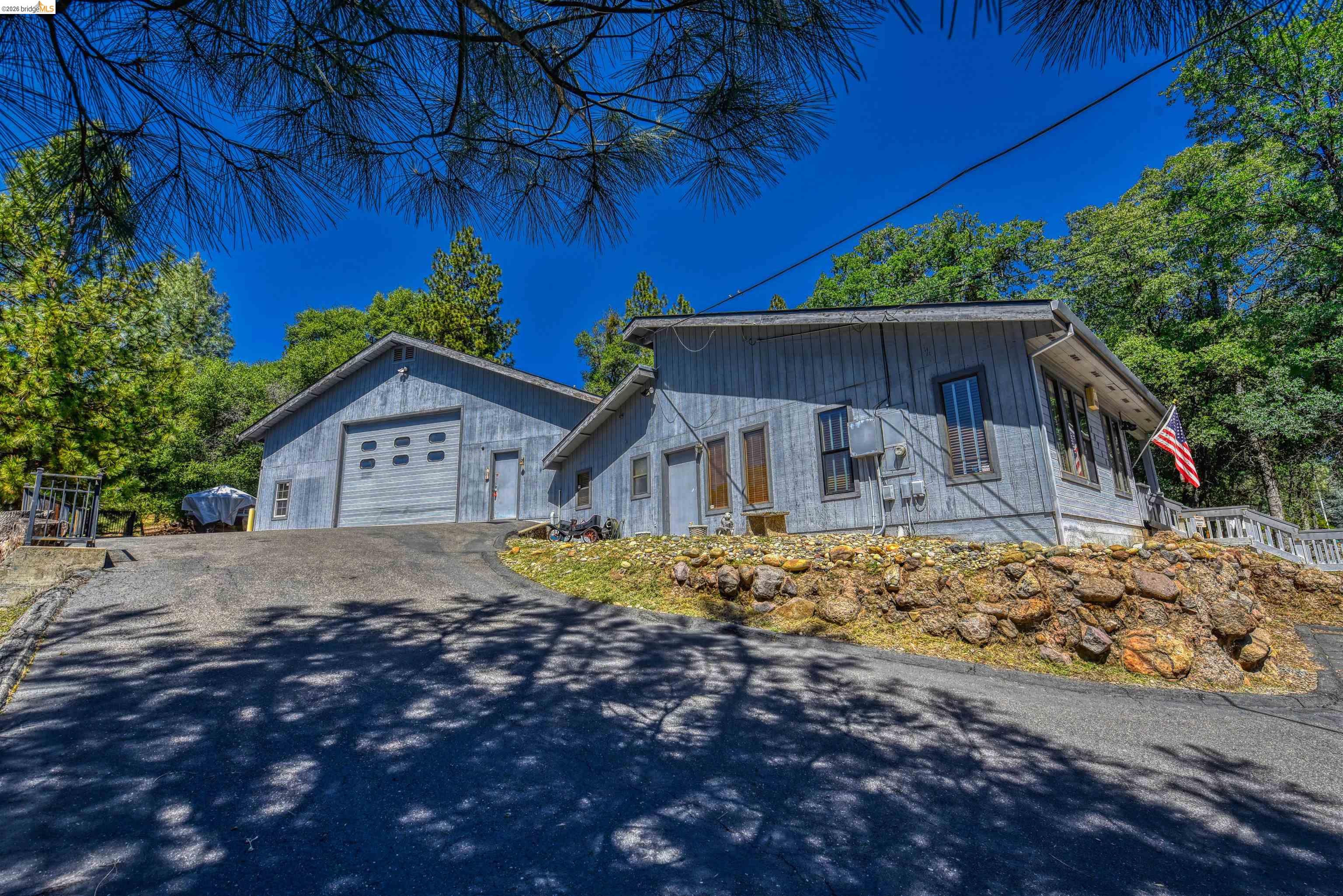 20950 Ferretti Rd, Groveland, CA, 95321