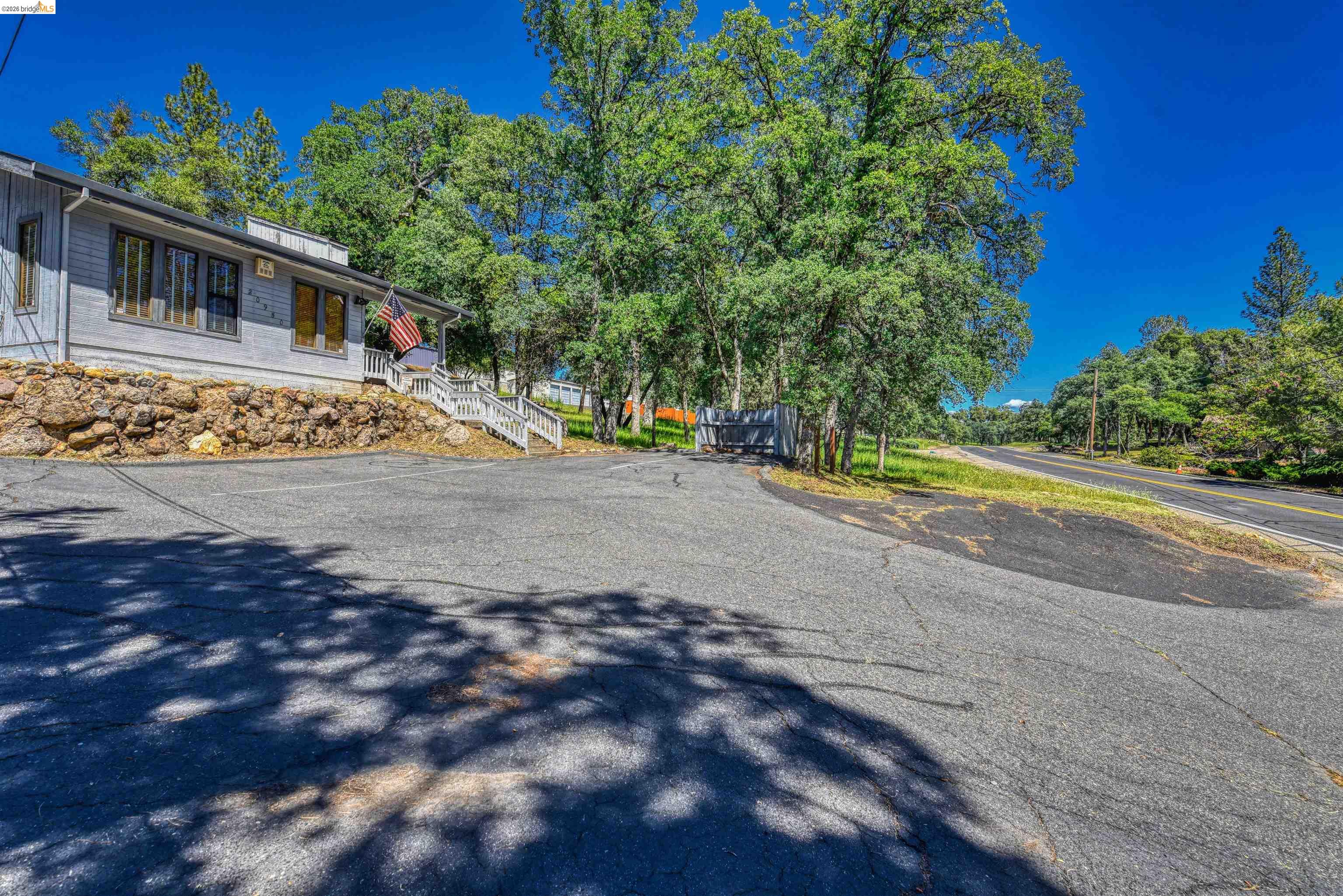 20950 Ferretti Rd, Groveland, CA, 95321