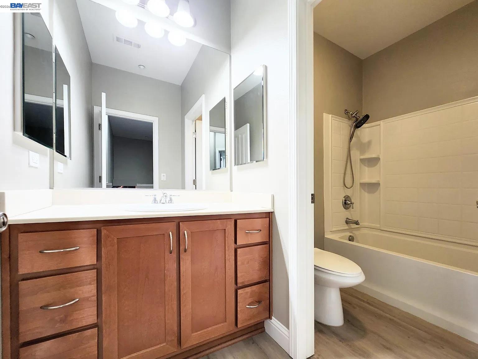 Photo #17: 41132704 Listing: Photo #17