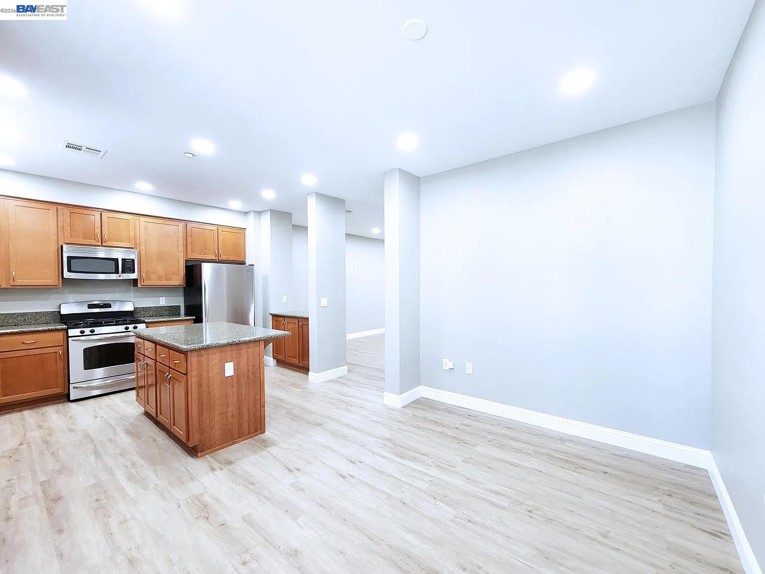 Photo #10: 41132704 Listing: Photo #10