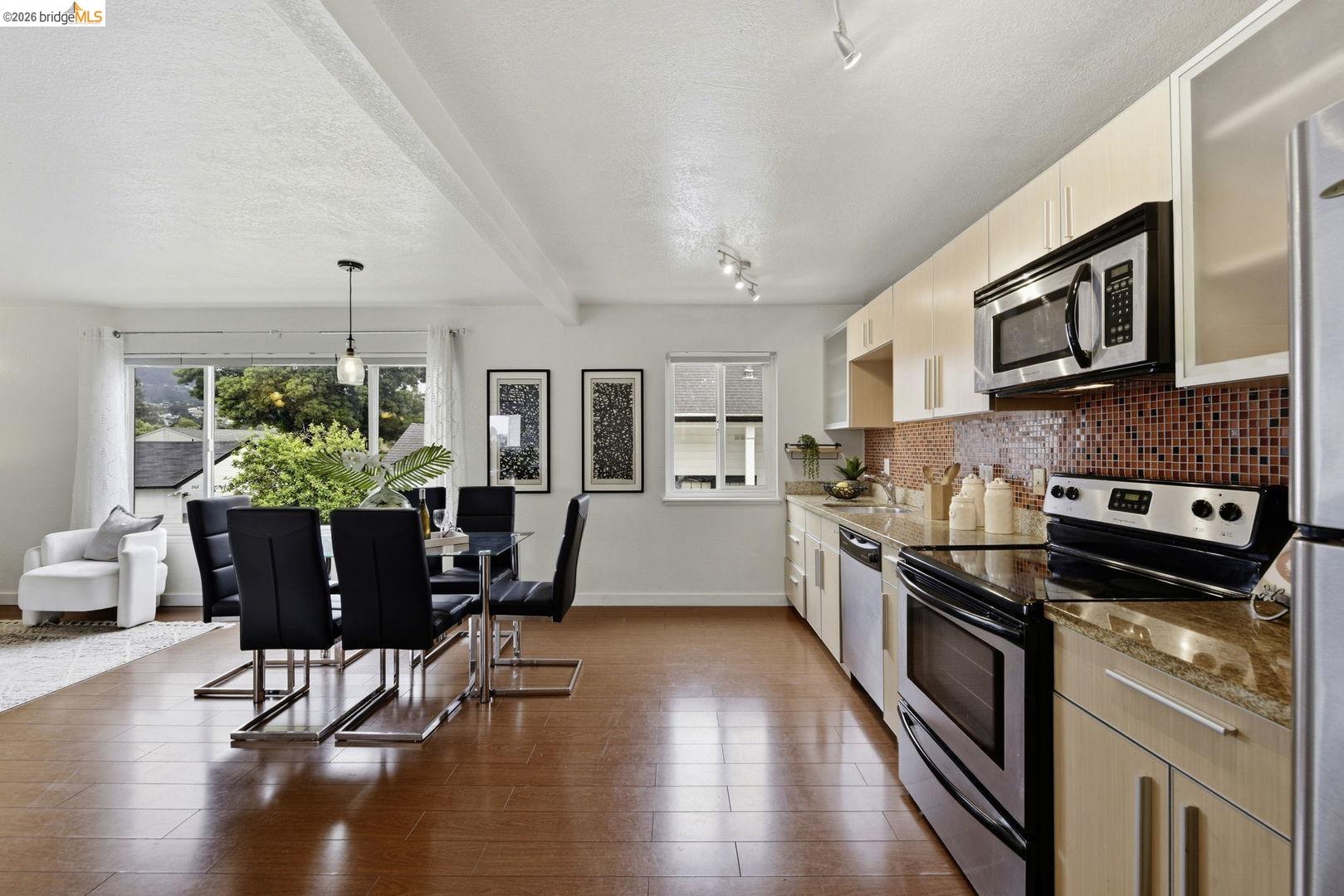 Photo #13: 41132724 Listing: Photo #13