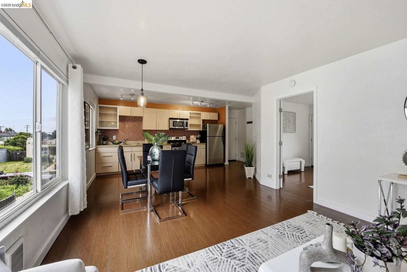 Photo #9: 41132724 Listing: Photo #9