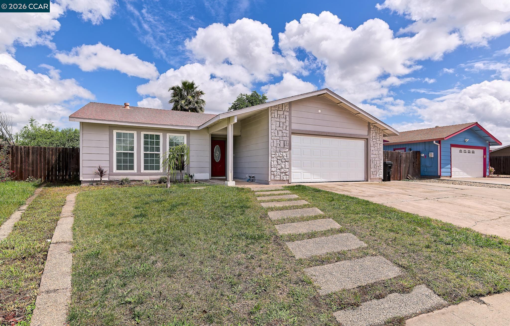 Front Image Thumbnail for CC41132741