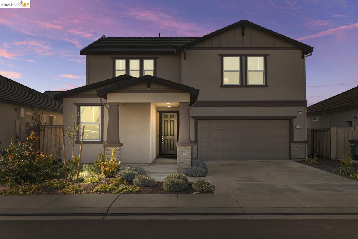 Front Image Thumbnail for EB41132745