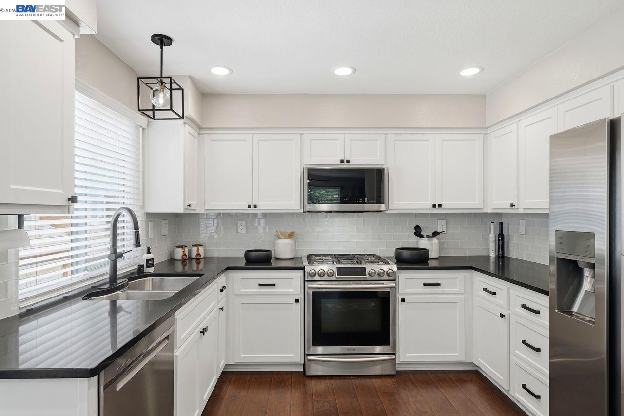 Photo #15: 41132765 Listing: Photo #15