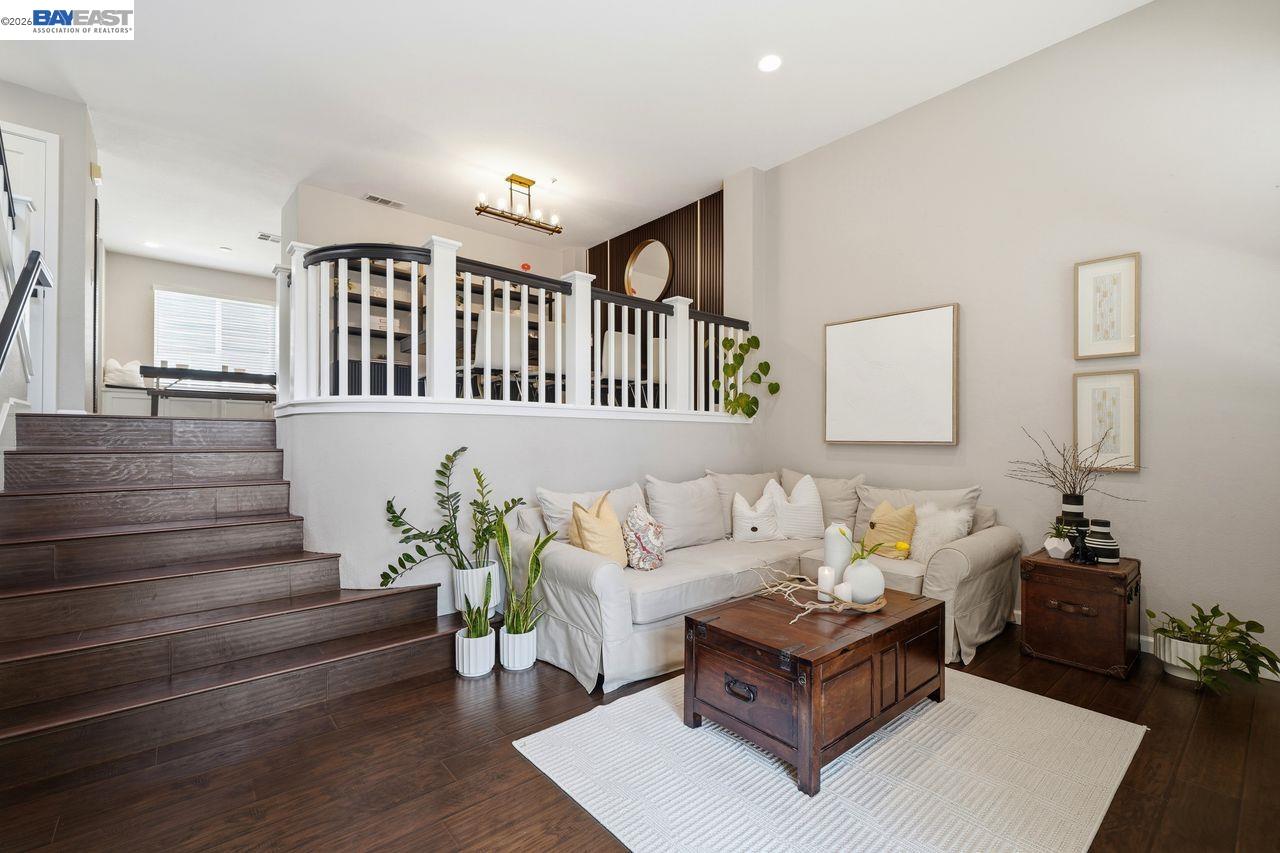 Photo #3: 41132765 Listing: Photo #3