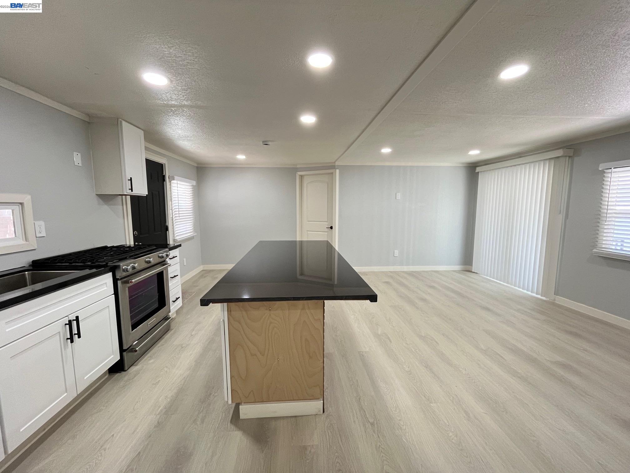 28124 Murcia St, Hayward CA 94544 — photo 10