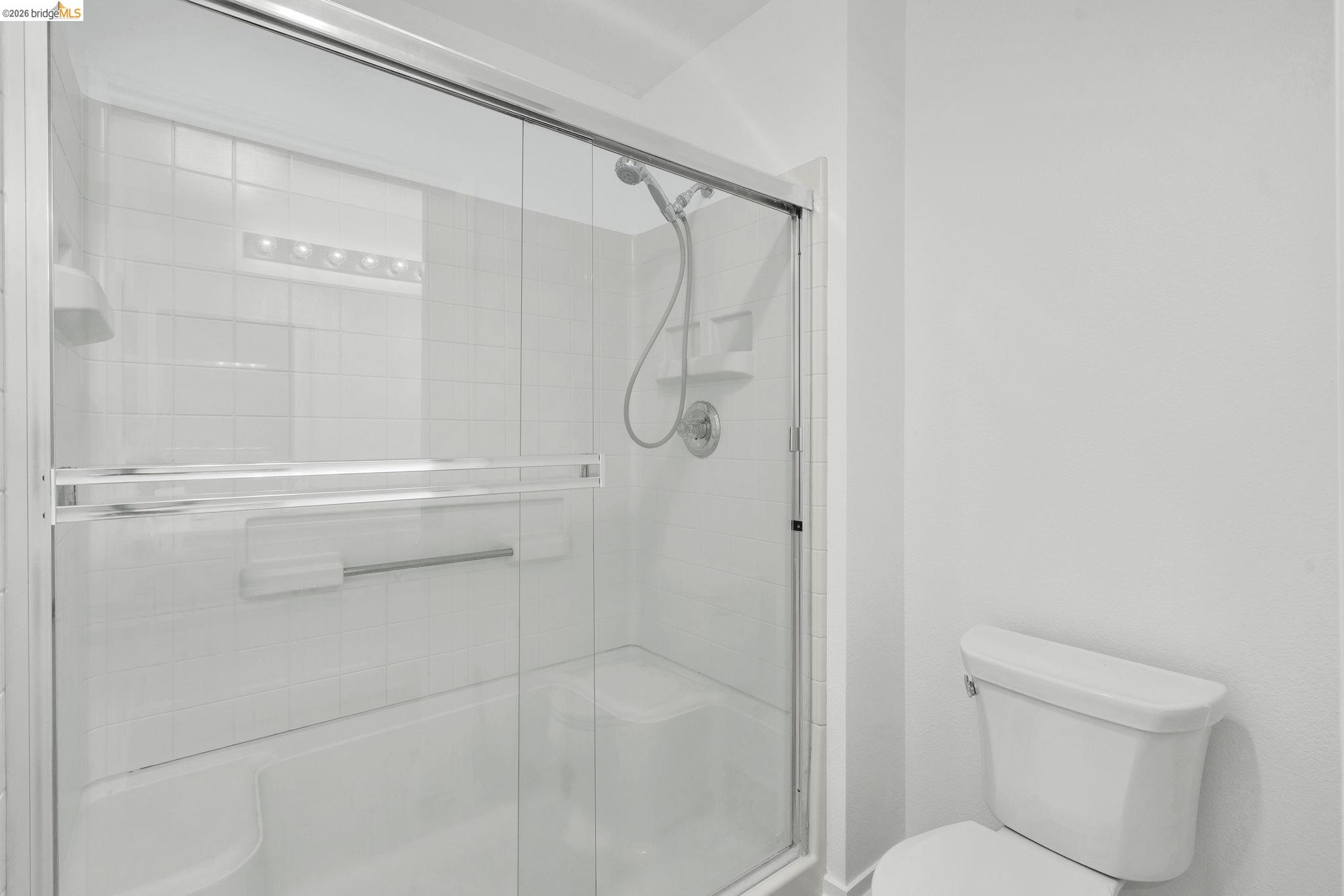 Photo #15: 41132791 Listing: Photo #15