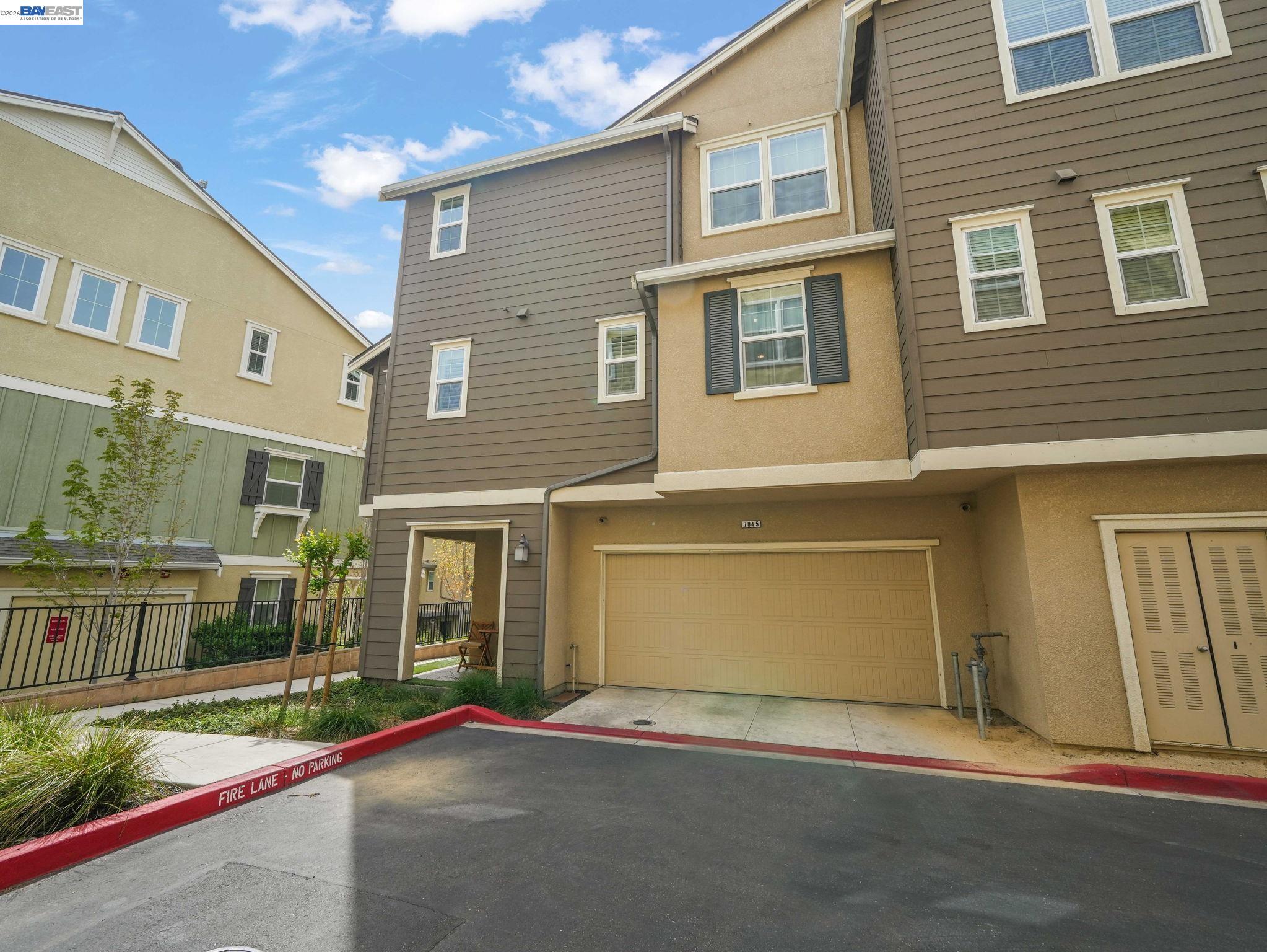 Photo #2: 41132797 Listing: Photo #2