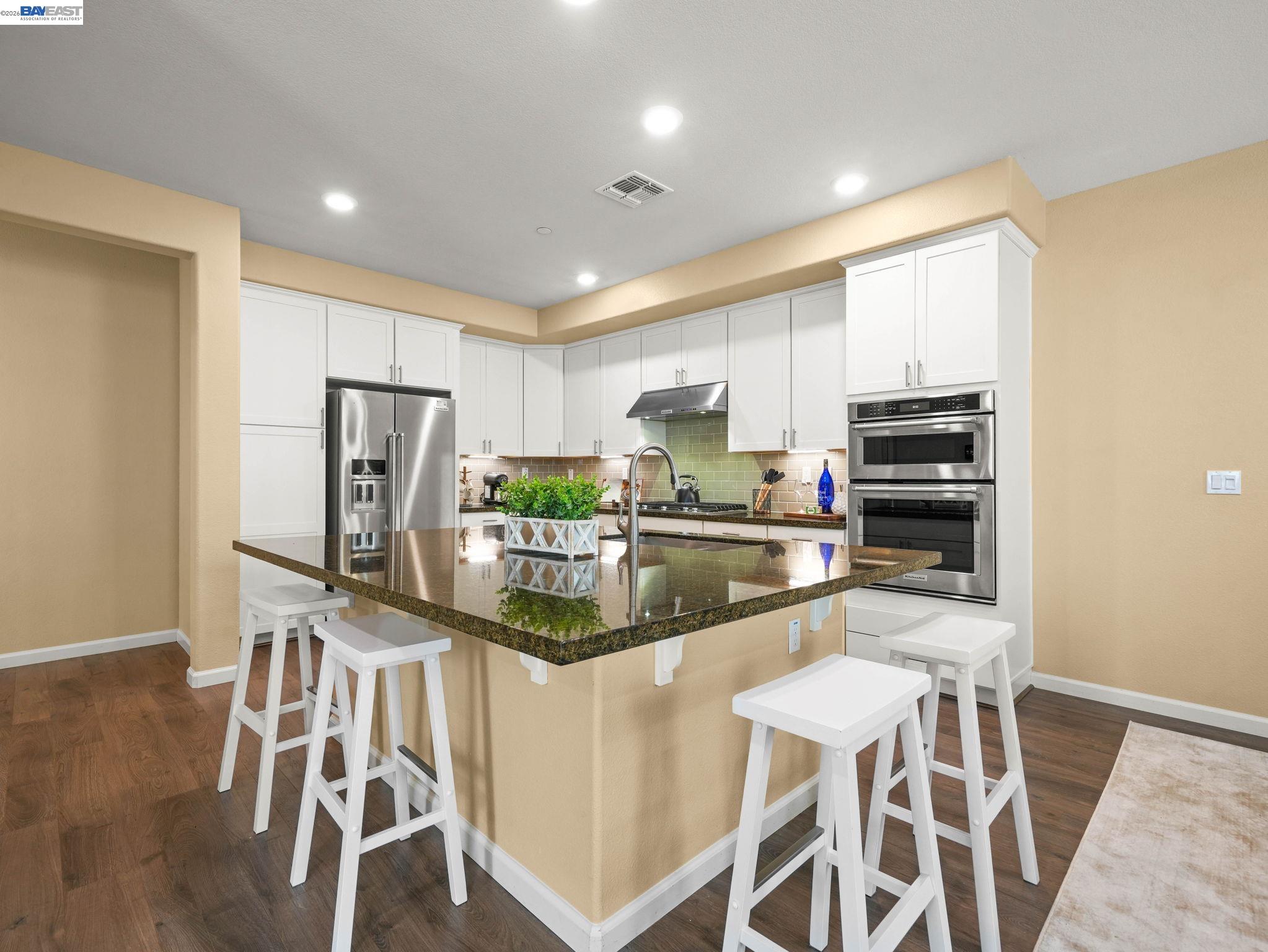 Photo #5: 41132797 Listing: Photo #5