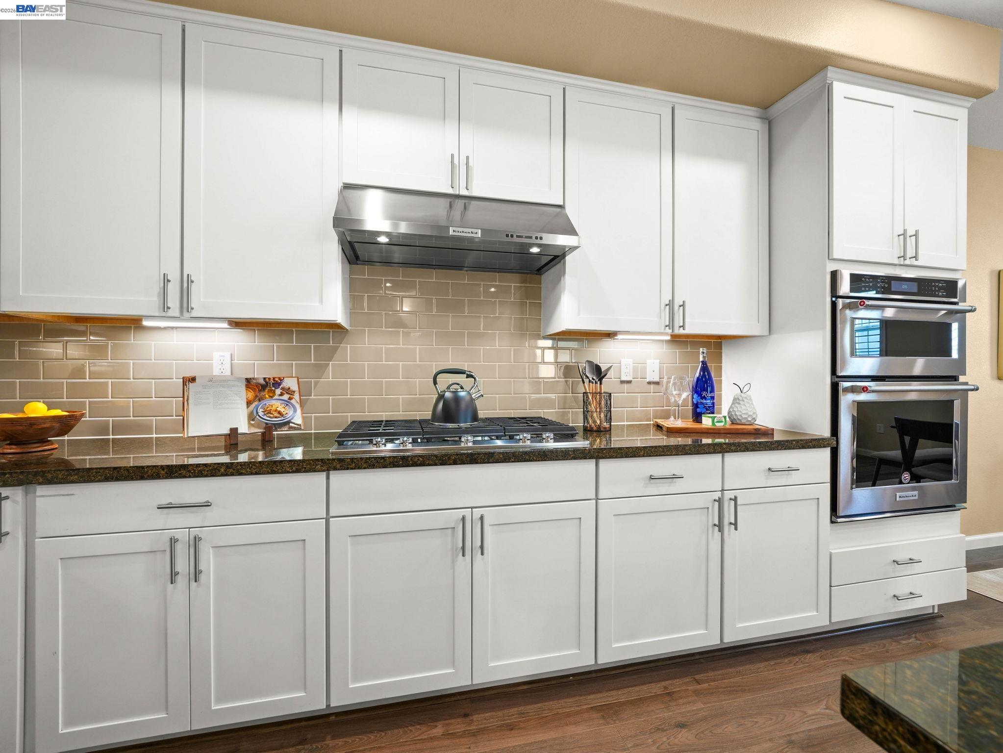 Photo #6: 41132797 Listing: Photo #6