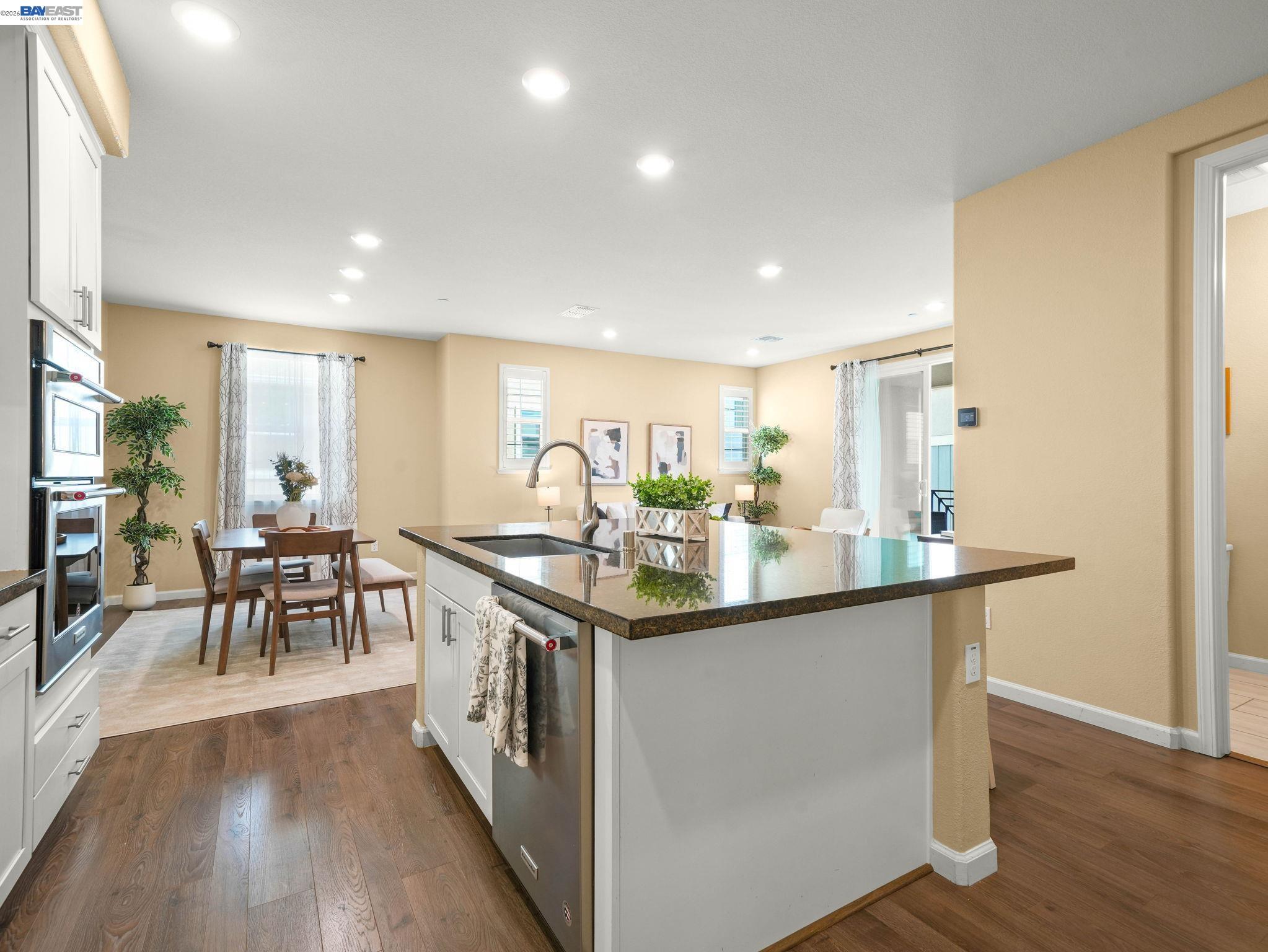 Photo #8: 41132797 Listing: Photo #8