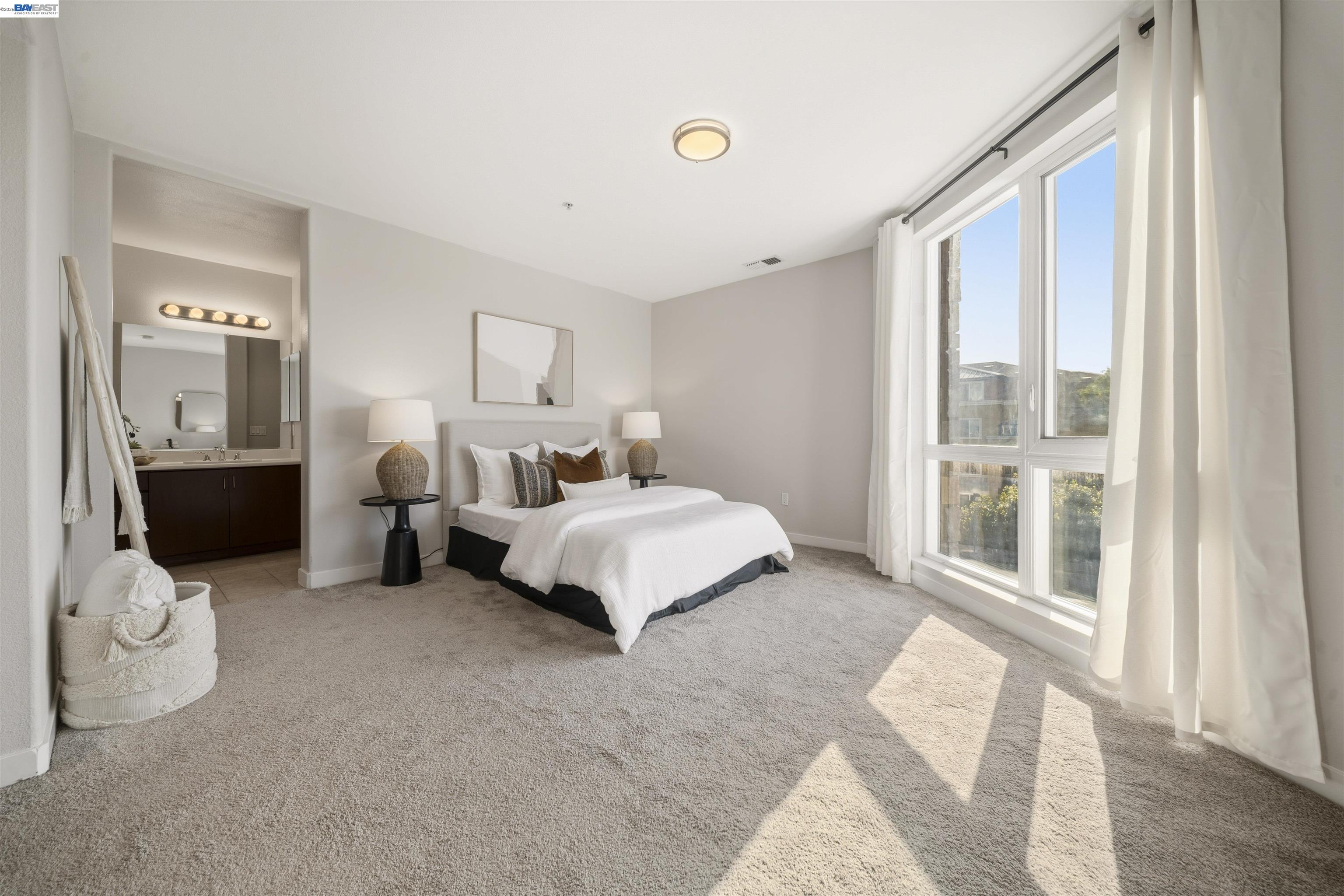 Photo #15: 41132800 Listing: Photo #15