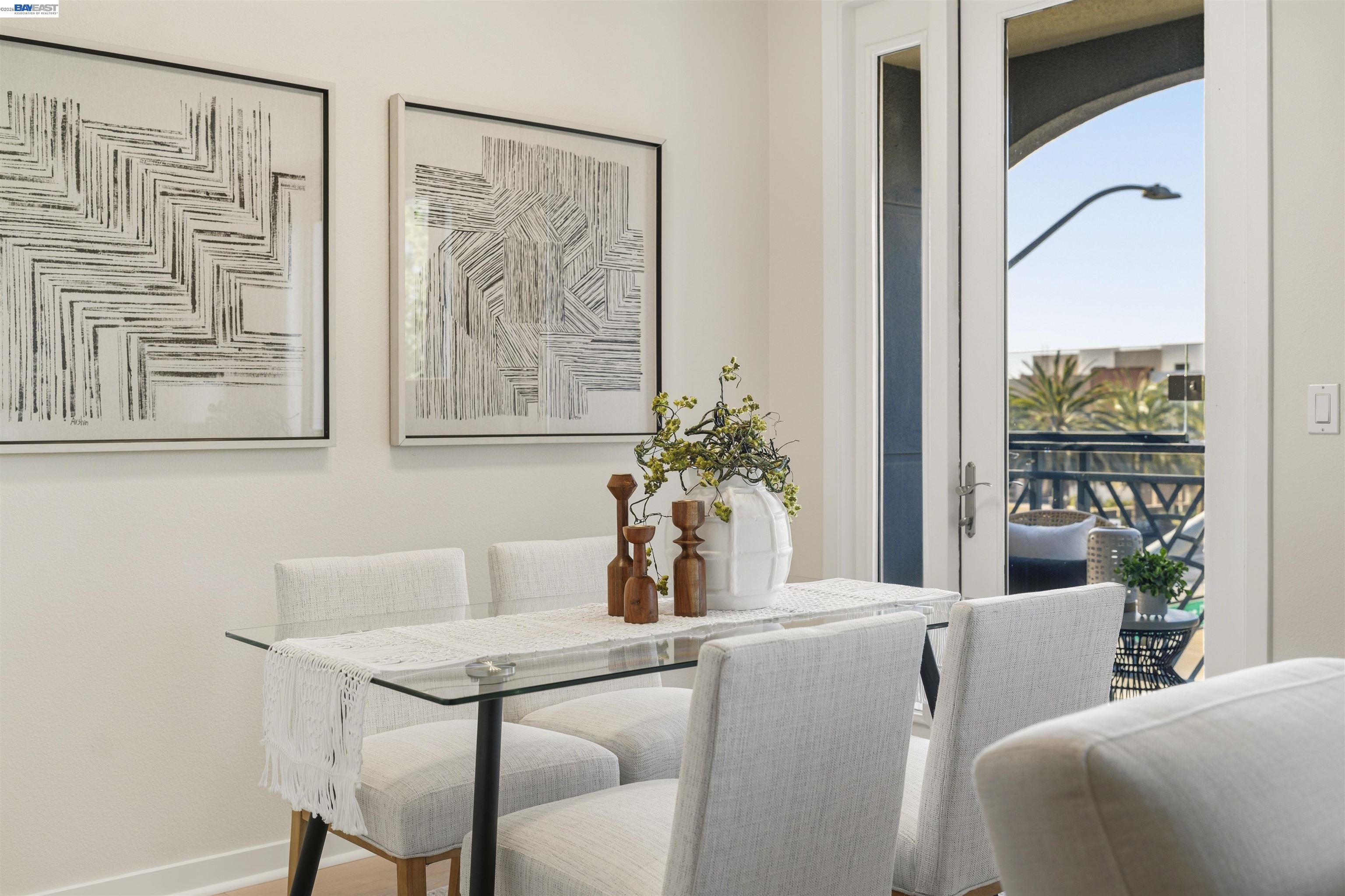 Photo #4: 41132800 Listing: Photo #4